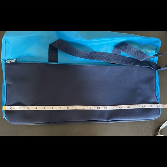 DSW Large Two Tone Blue Tote with Interesting Pockets - Picture 11 of 12